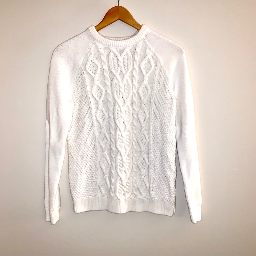 Vineyard Vine Cable Knit Sweater